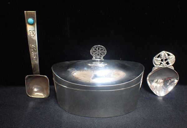A SILVER CADDY, A & J. ZIMMERMAN, BIRMINGHAM 1915