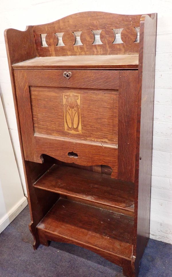 SHAPLAND & PETTER, BARNSTAPLE: AN OAK STUDENT'S DESK