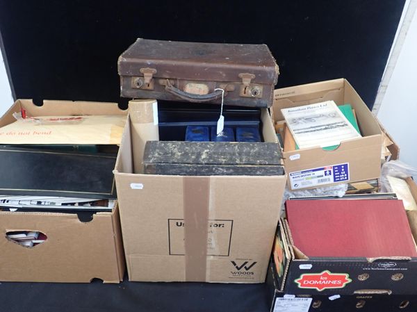 A LARGE QUANTITY OF BLANDFORD RELATED SCRAPS, NEWSPAPER CUTTINGS, POSTCARDS AND BOOKS
