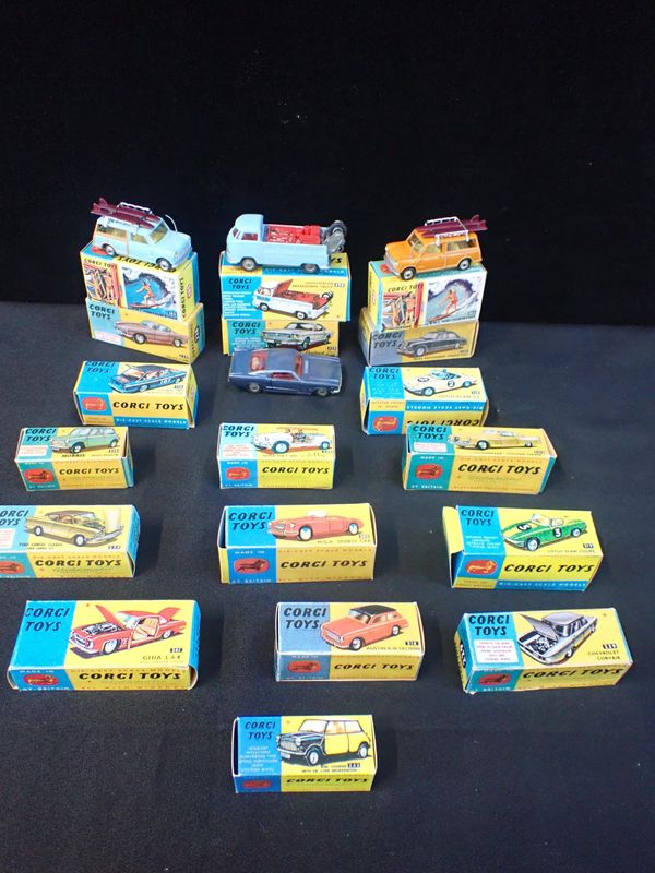 EIGHTEEN CORGI DIECAST MODELS