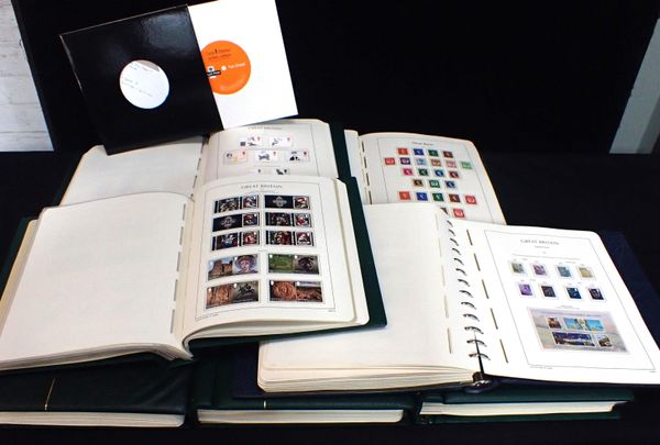 STAMPS: A MAGNIFICENT QE UM COLLECTION
