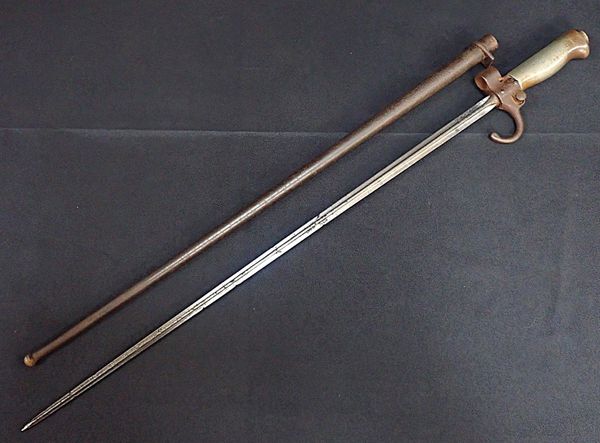 A FRENCH CRUCIFORM BAYONET