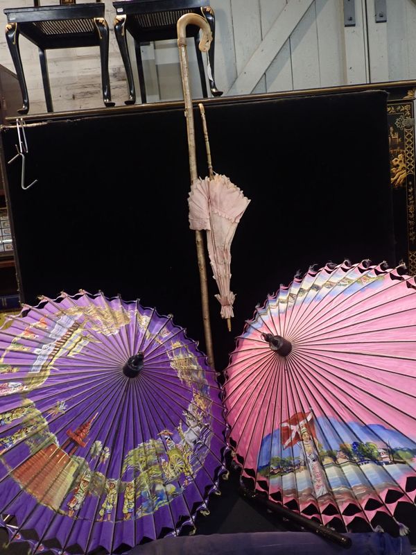 FOUR LATE VICTORIAN/EDWARDIAN PARASOLS
