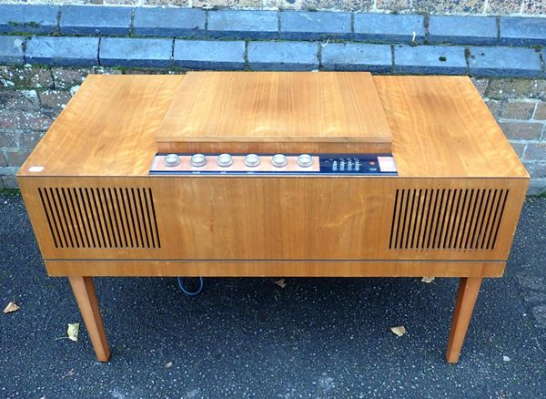 1960's HMV 'STEREOMASTER 2330'