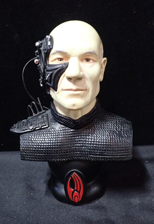 STAR TREK TNG LOCUTUS OF BORG