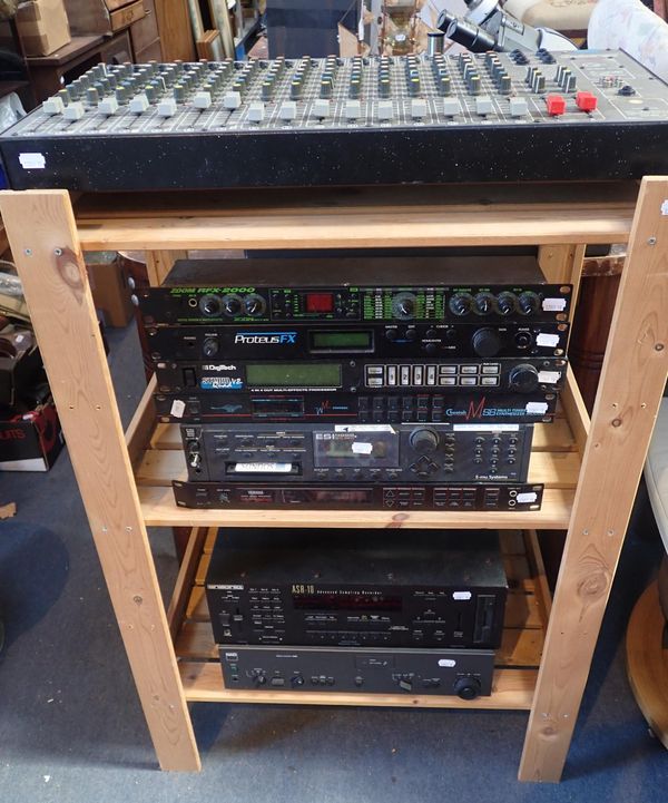 A QUANTITY OF MIXING EQUIPMENT