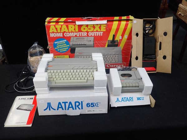 AN ATARI 65XE HOME COMPUTER OUTFIT