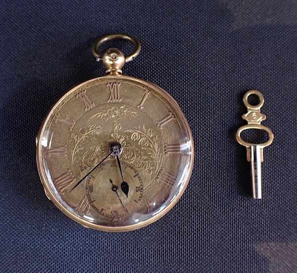 AN 18ct GOLD CASED KEY WOUND POCKET WATCH