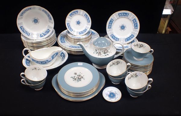 A PART DINNER SERVICE, COALPORT REVELRY PATTERN