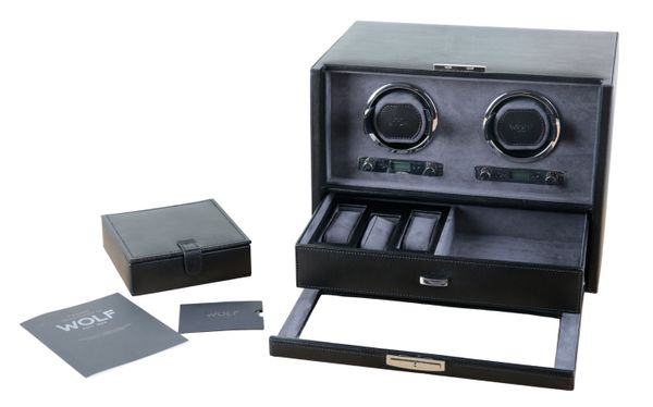 A WOLF 2.7 DOUBLE WATCH WINDER CASE