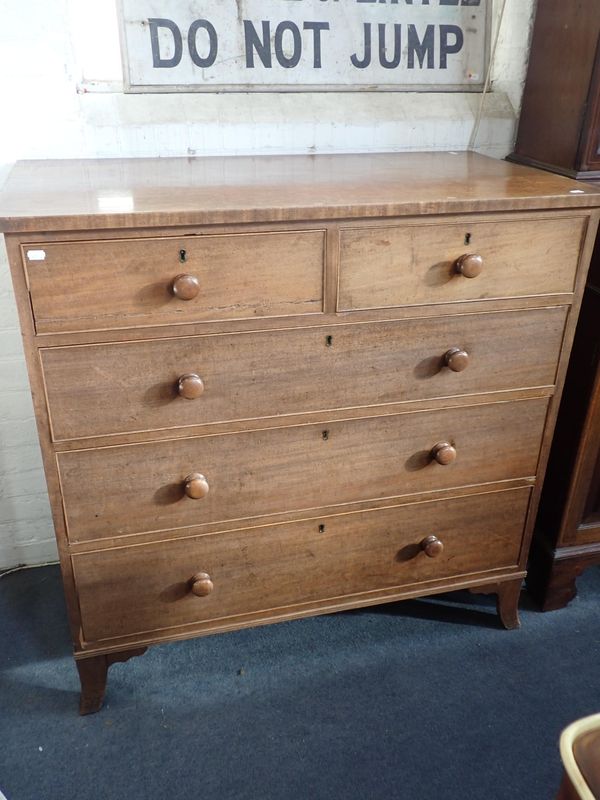 A 19th CENTURY MAHOGANY CHEST OF DRAWERS