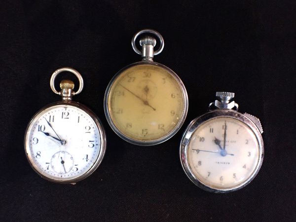 A SILVER OPEN FACE POCKET WATCH