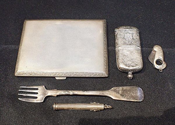 A SILVER CIGARETTE CASE, SMITH & BARTLAM