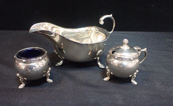 A SILVER SAUCE BOAT