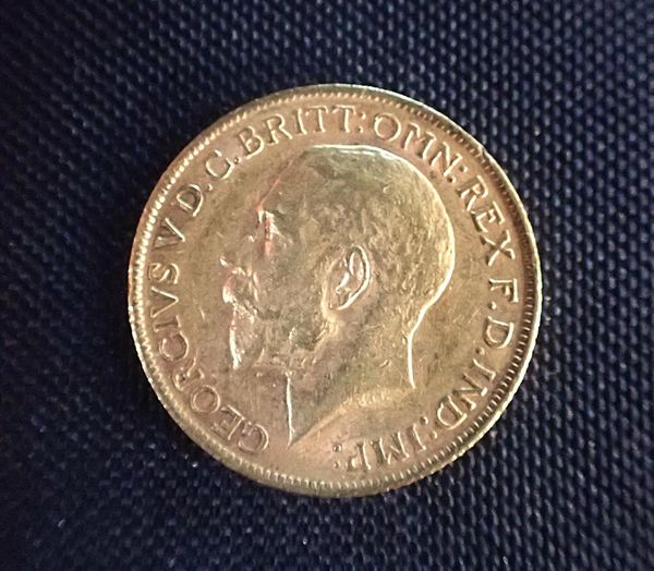 GEORGE V 1913 GOLD SOVERIGN