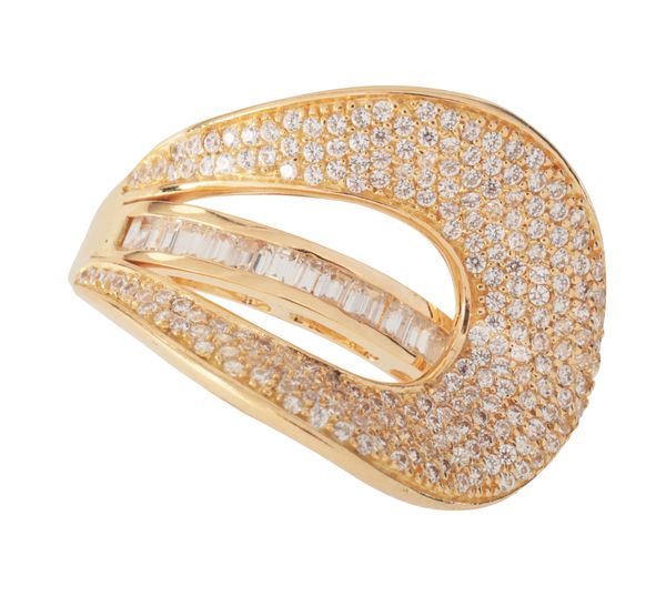 A DIAMOND DRESS RING