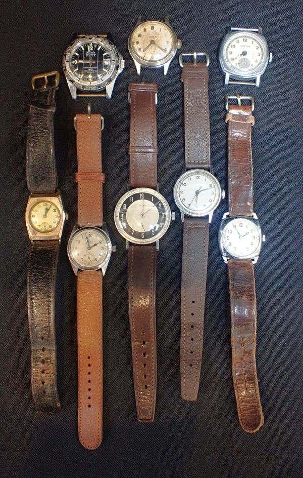 BAUER: A STAINLESS STEEL WRISTWATCH