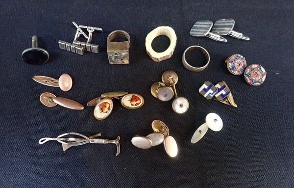 A COLLECTION OF CUFF LINKS