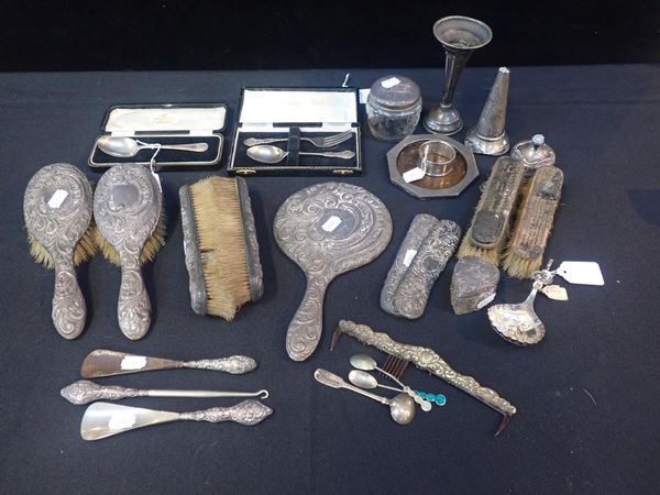 A COLLECTION OF SILVER