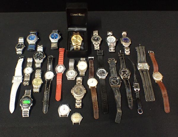 A COLLECTION OF WRISTWATCHES