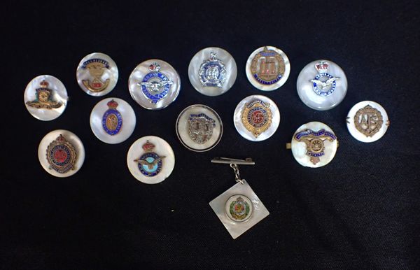 A COLLECTION OF WWII SWEETHEART BROOCHES