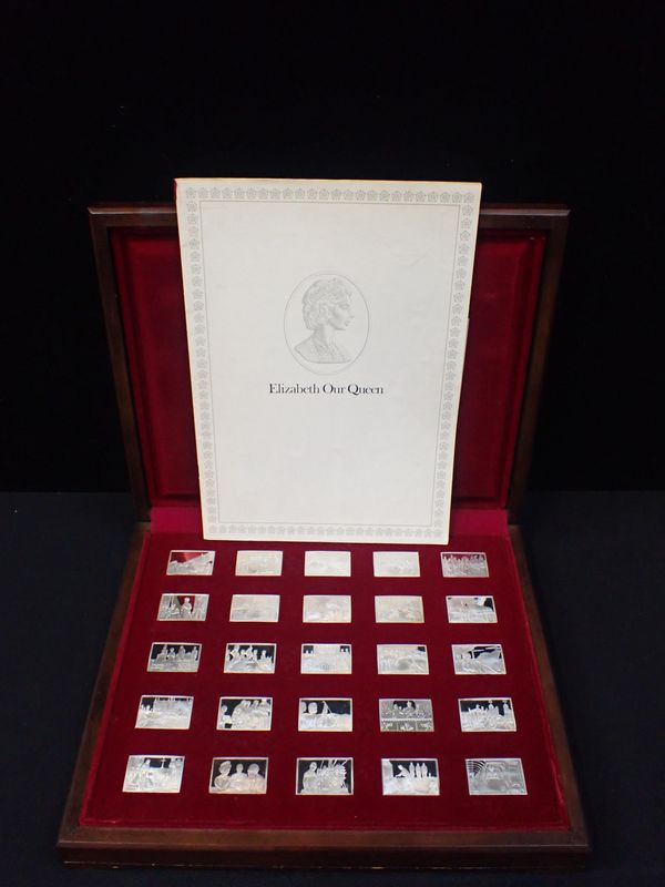 JOHN PINCHES LIMITED: A QUEEN ELIZABETH II COMMEMORATIVE SILVER INGOT SET