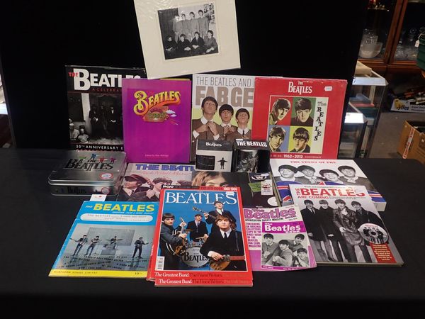 BEATLES HARD DAYS NIGHT SOUVENIR FILM AND SONG ALBUM