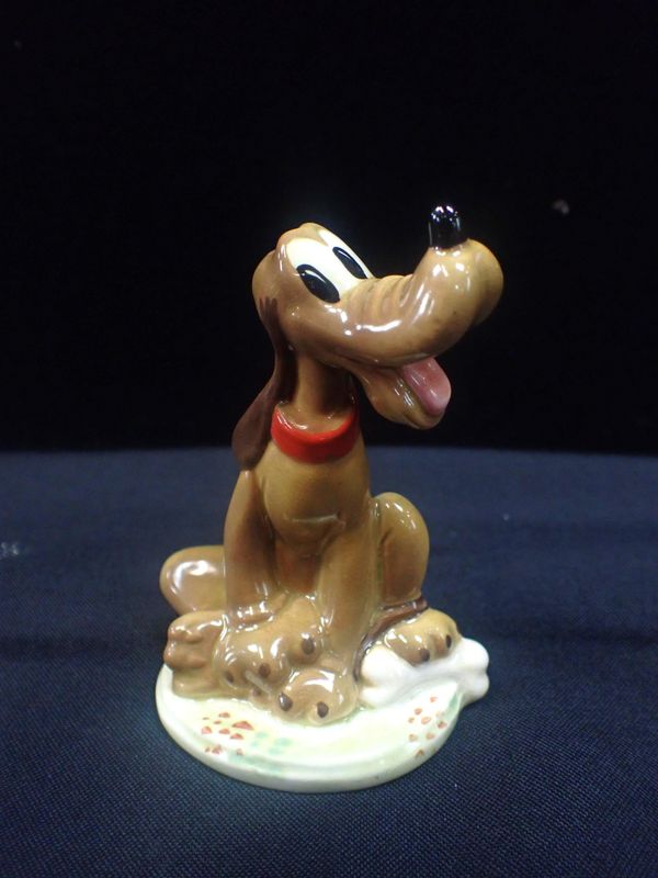 A BESWICK  WALT DISNEY 'PLUTO' FIGURE