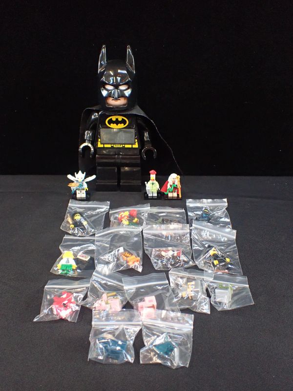 COLLECTION OF GENUINE LEGO MINI FIGURES