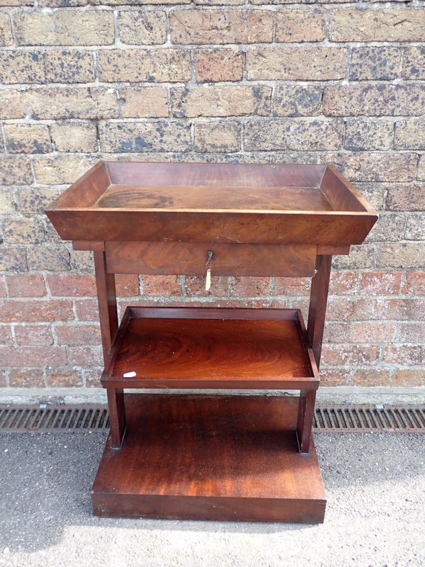 A FRENCH FIGURED MAHOGANY 'VIDE-POCHE' TABLE