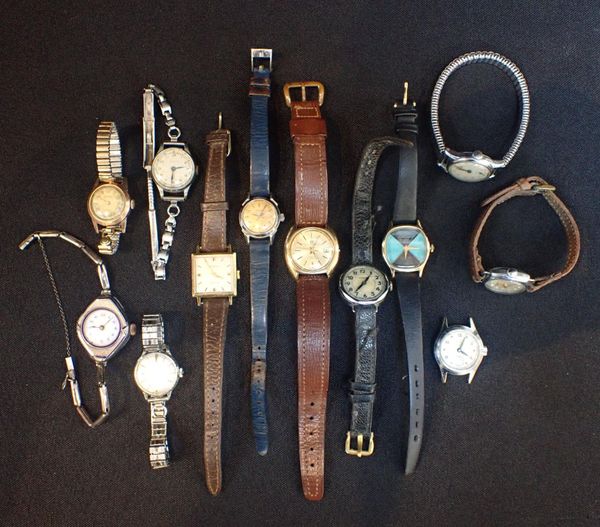 A LADIES' SILVER BRACELET WATCH