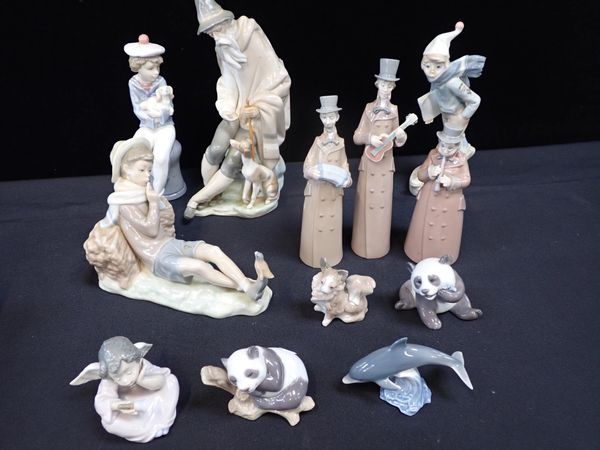 THREE LLADRO BELL MUSICIAN FIGURES