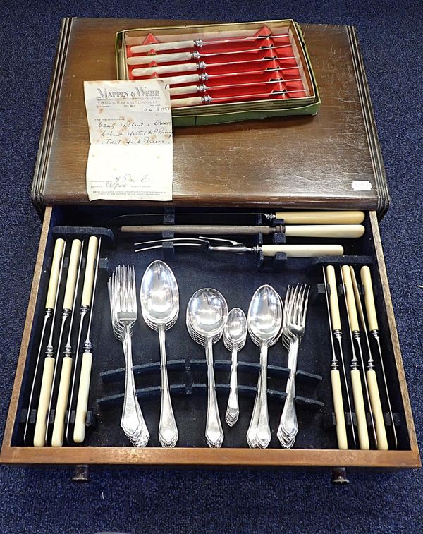 A CASED MAPPIN & WEBB CANTEEN