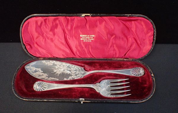 A CASED PAIR OF SILVER-PLATED FISH SERVERS