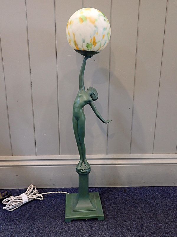 AN ART DECO STYLE FIGURAL LAMP, DESIGNED BY GUY UNDERWOOD