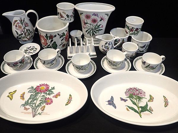 A QUANTITY OF PORTMEIRION 'BOTANIC GARDEN' WARE