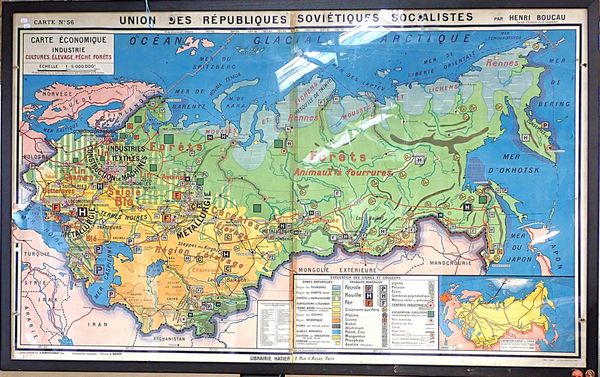 A LARGE VINTAGE FRENCH MAP OF THE SOVIET UNION