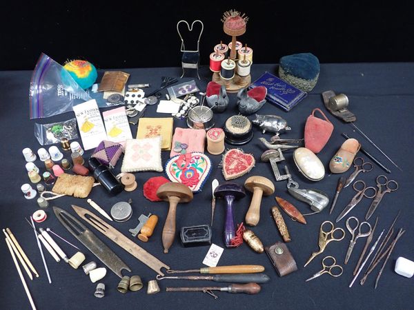 A COLLECTION OF VICTORIAN AND LATER SEWING ACCESSORIES