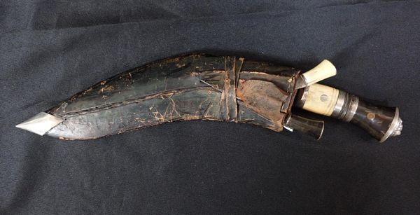 A MIDDLE EASTERN KUKRI