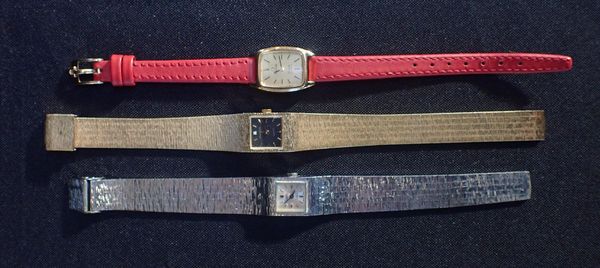 AN OMEGA DE VILLE GOLD PLATED WRIST WATCH