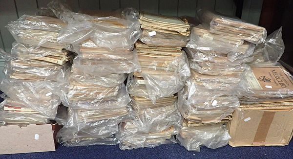 A LARGE COLLECTION OF 'THE LONDON MERCURY' MAGAZINE