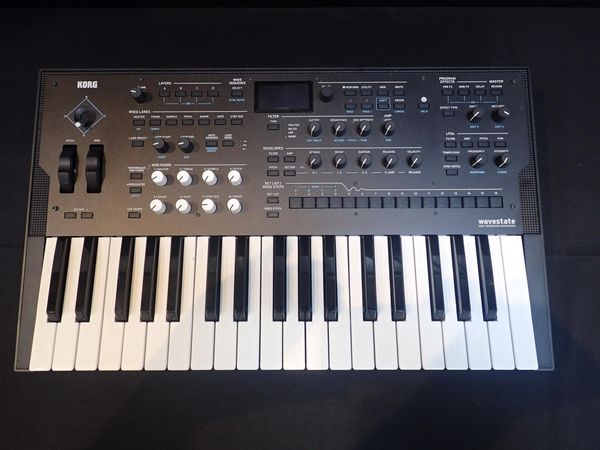 KORG; 'WAVESTATE' SYNTHESIZER