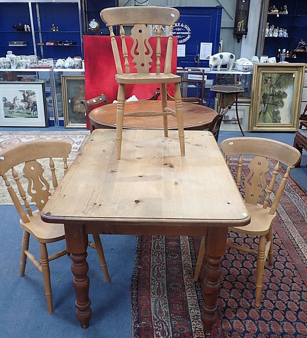 A VICTORIAN STYLE PINE KITCHEN TABLE