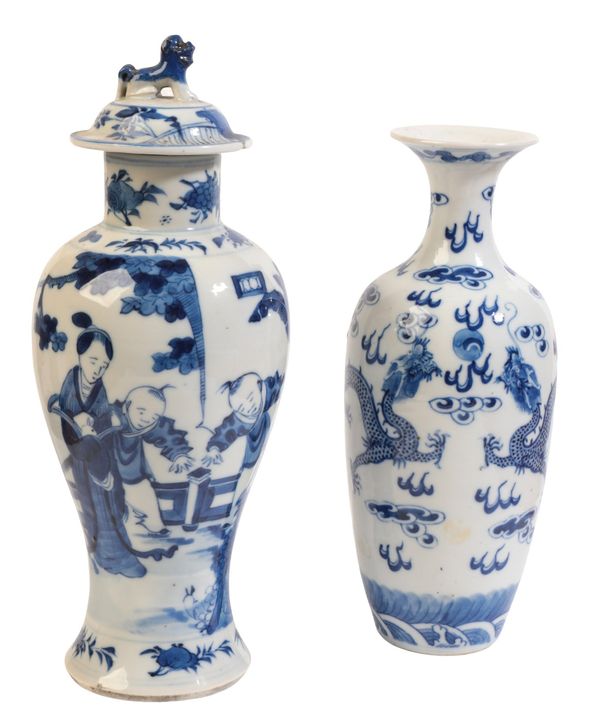 A CHINESE PORCELAIN BLUE AND WHITE VASE AND COVER