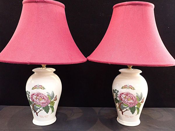 A PAIR OF PORTMEIRION 'BOTANIC GARDEN' TABLE LAMPS