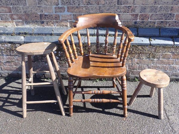 A WINDSOR CAPTAIN'S CHAIR