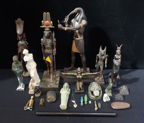 A COLLECTION OF ANCIENT EGYPTIAN THEMED FIGURES AND OBJECTS
