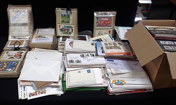 A VERY LARGE QUANTITY OF LOOSE GB COVERS AND CARDS