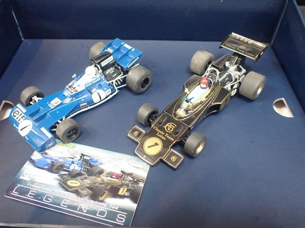 SCALEXTRIC LEGENDS 'TYRRELL 003 Vs TEAM LOTUS TYPE 72E' SET