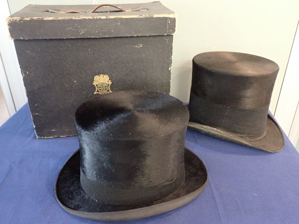 A LINCOLN BENNETT TOP HAT